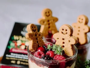 Delicious no-bake white chocolate cheesecakes topped with fresh berries