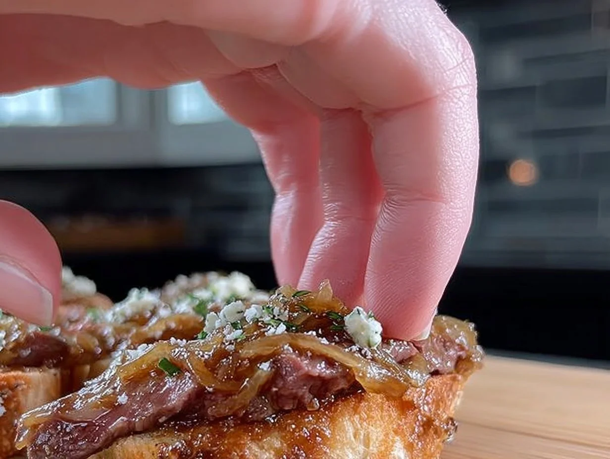 Delicious steak crostini with creamy horseradish sauce and caramelized onions